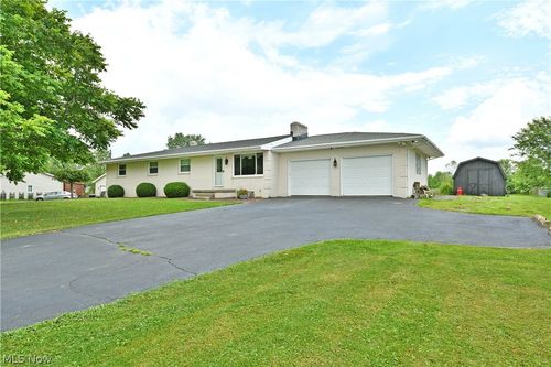 6556 Ridge Rd, Cortland, OH, 44410-9626 | Card Image