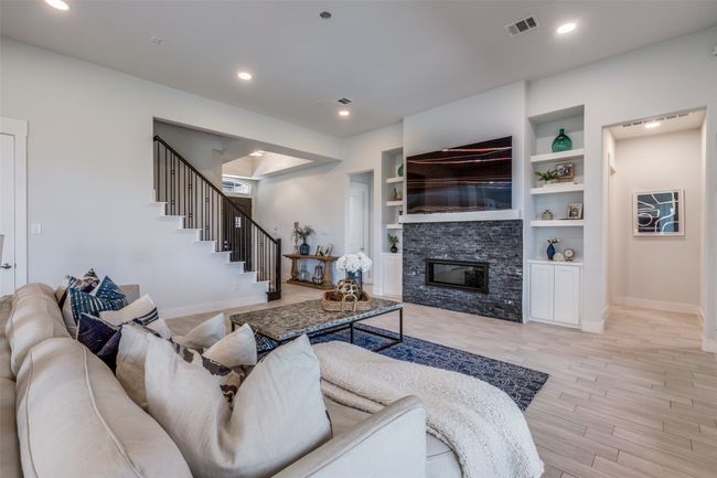 1224 Karsten Ridge Pass, House other with 4 bedrooms, 5 bathrooms and null parking in Gunter TX | Image 8