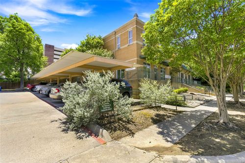 225-1617 W Oleander St, Fort Worth, TX, 76104-4024 | Card Image