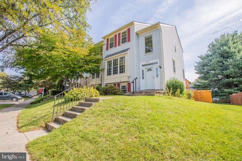 18420 Honeylocust Cir, GAITHERSBURG, MD, 20879-5200 | Card Image
