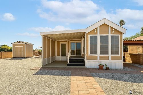 10422 S Spring Ave, Yuma, AZ, 85365-6143 | Card Image