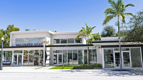 7111 Biscayne Blvd, Miami, FL, 33138-5701 | Card Image
