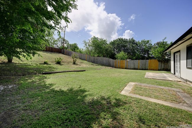 9818 Balanced Rock, House other with 3 bedrooms, 2 bathrooms and null parking in Converse TX | Image 26
