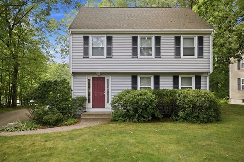 101 Winter St, Lexington, MA, 02420-1142 | Card Image