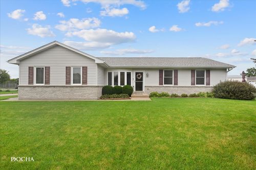 190 N Juniper St, Cortland, IL, 60112-4131 | Card Image