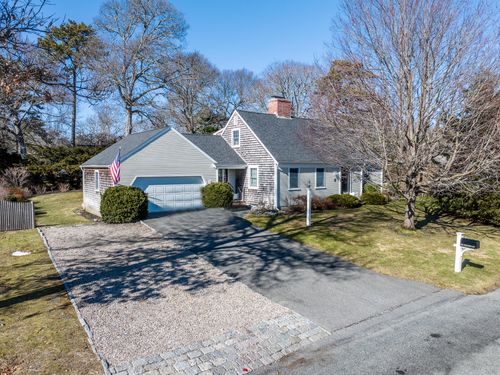 121 Eileen St, Yarmouth Port, MA, 02675-2008 | Card Image