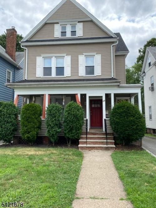 39 Pine St, Morristown, NJ, 07960-4133 | Card Image