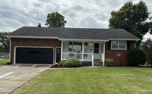 3984 Artmar Dr, Youngstown, OH, 44515-3304 | Card Image