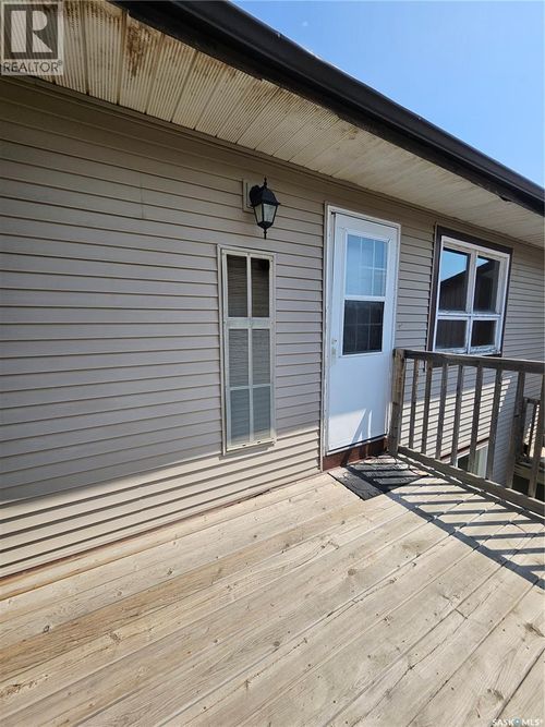 204-525 Dufferin Ave, Estevan, SK, S4A2J1 | Card Image