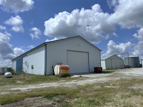 18074 240th Ave, Lacona, IA, 50139-6631 | Card Image