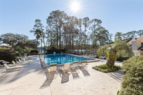 47 Hidden Cove Dr, Valparaiso, FL, 32580-1258 | Card Image