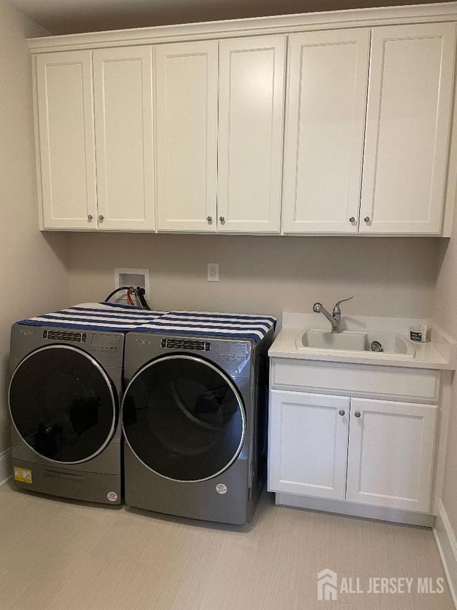 7 Concord Ct, Townhouse with 3 bedrooms, 3 bathrooms and null parking in Warren NJ | Image 8