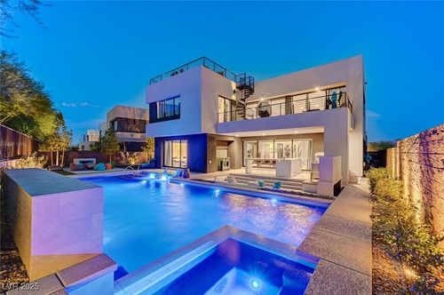 5 Highland Cove Ln, Henderson, NV, 89011-5048 | Card Image