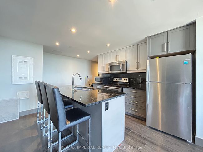 N2502 - 330 Phillip St, Condo with 3 bedrooms, 2 bathrooms and null parking in Waterloo ON | Image 11
