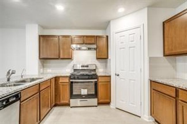 3319 Forest Chitto Dr, House other with 3 bedrooms, 3 bathrooms and 2 parking in Spring TX | Image 6
