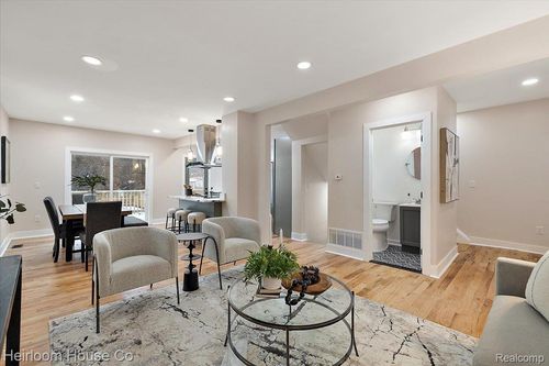 3508 Parker St, Detroit, MI, 48214-1893 | Card Image