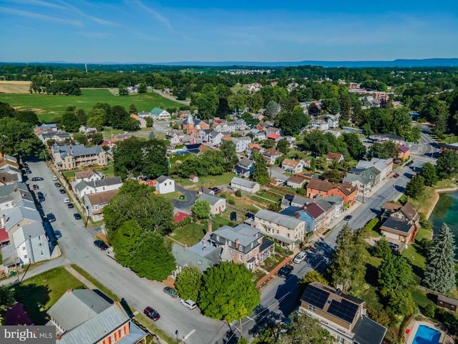 219 Front St, House other with 6 bedrooms, 5 bathrooms and null parking in BOILING SPRINGS PA | Image 63