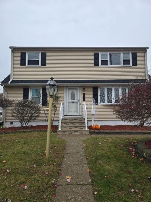 2-18 Donna Dr, Wood Ridge, NJ, 07075-1916 | Card Image