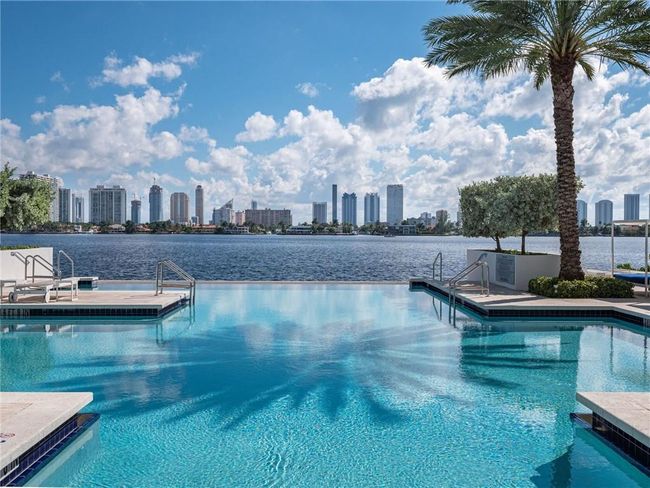 UNIT-2105 - 17111 Biscayne Blvd, Condo with 2 bedrooms, 3 bathrooms and null parking in Aventura FL | Image 5