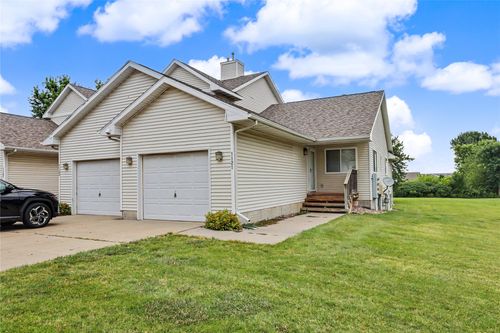 1121 10th Ave Nw, Altoona, IA, 50009-9519 | Card Image
