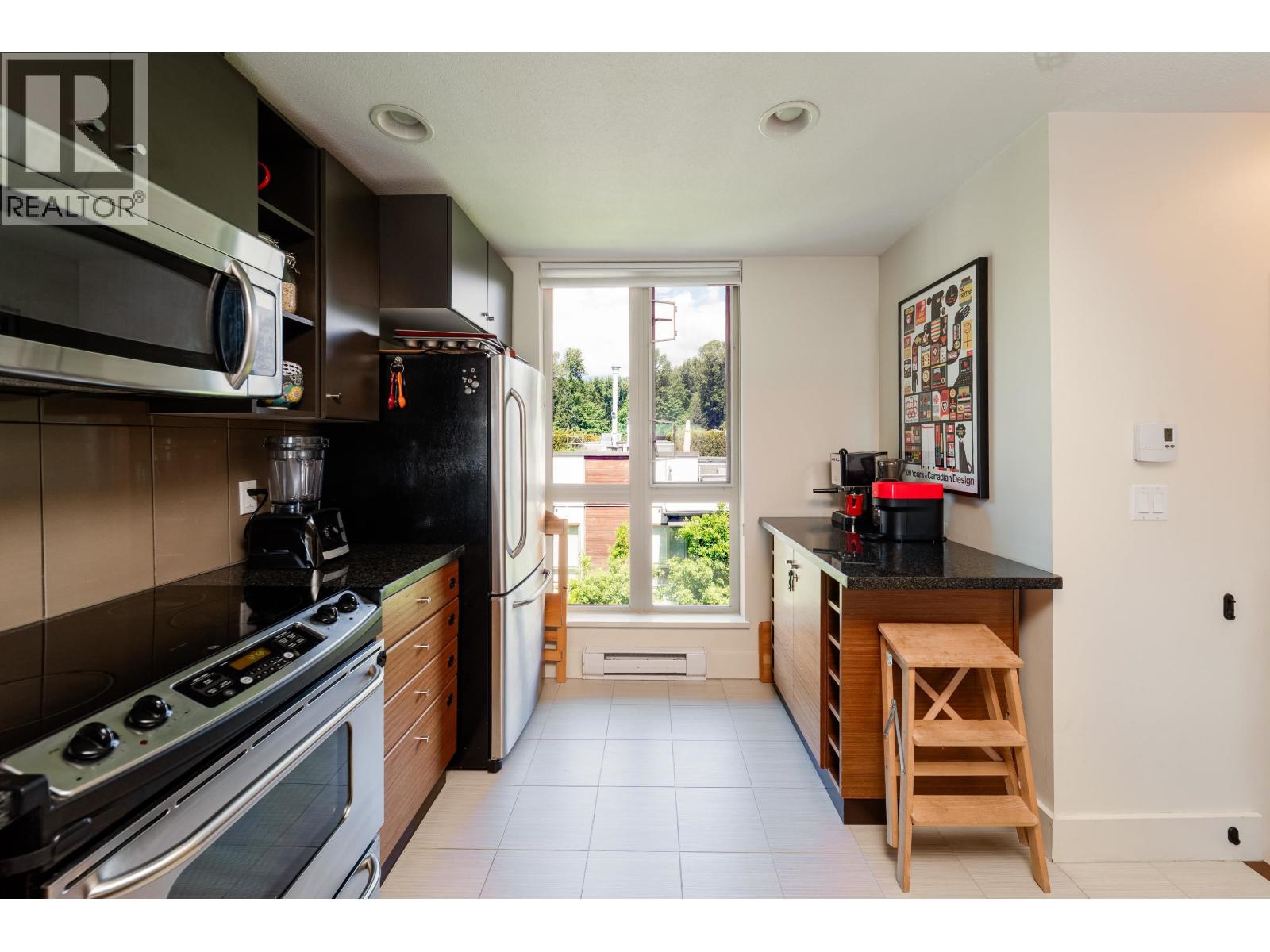 Residential in North Vancouver 4
