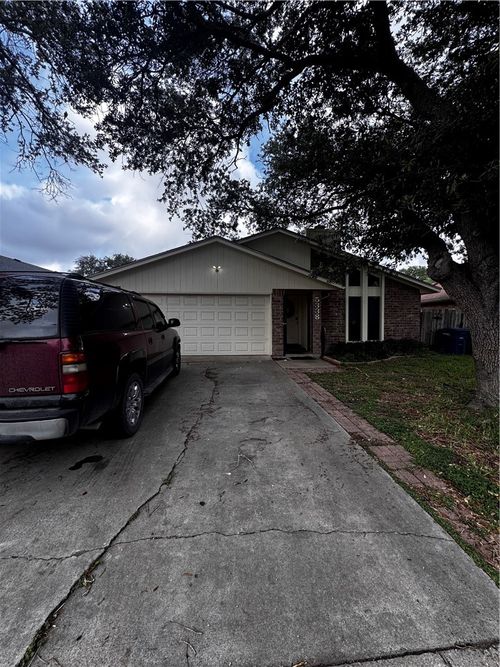 5338 Meadowgate Dr, Corpus Christi, TX, 78413-4520 | Card Image