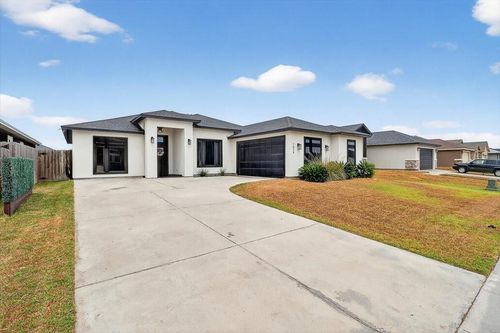 7838 Hulk Dr, Corpus Christi, TX, 78414-4472 | Card Image