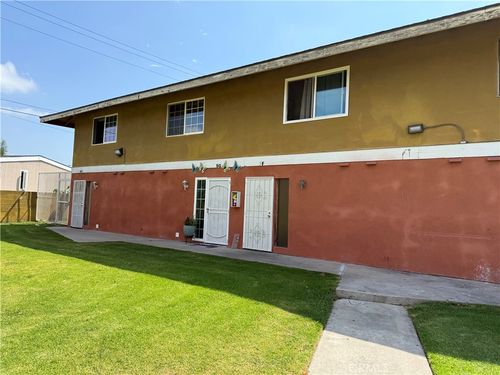5f-631 S Fairview St, Santa Ana, CA, 92704 | Card Image