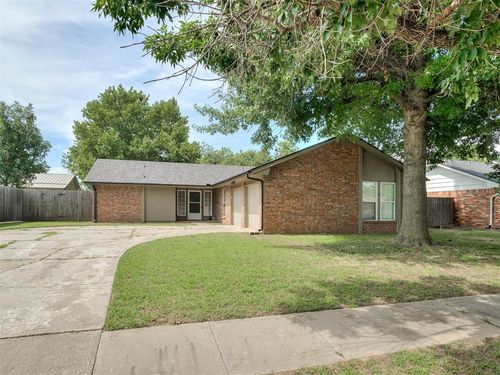 3216 Greenwood Drive, Norman, OK, 73072 | Card Image