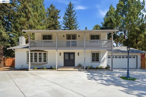 8 Calle Del Casarillo, Danville, CA, 94506 | Card Image