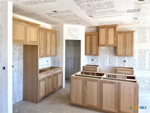 221 Colonial Ln, La Vernia, TX, 78121-0079 | Card Image
