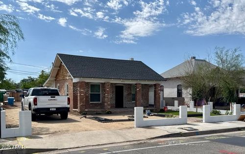 921 E Roosevelt St, Phoenix, AZ, 85006-3256 | Card Image