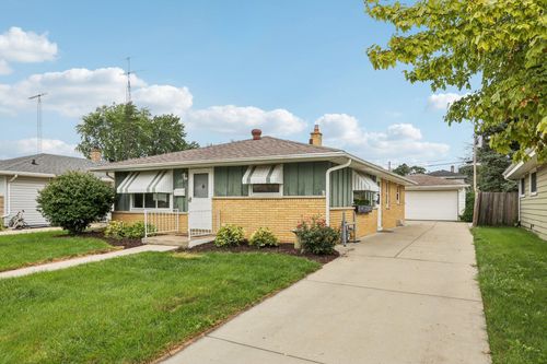 1723 Westlawn Ave, RACINE, WI, 53405-3877 | Card Image