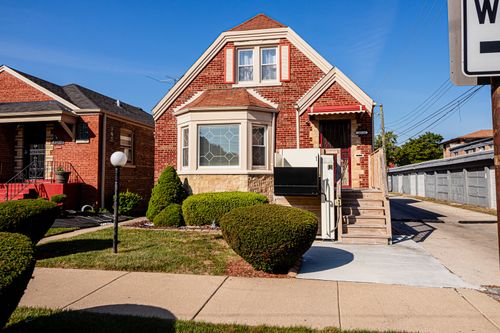 10714 S Eberhart Ave, Chicago, IL, 60628-3708 | Card Image