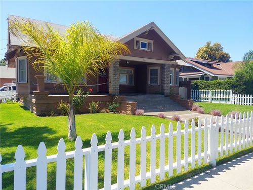 530 S Broadway, Santa Ana, CA, 92701-5640 | Card Image