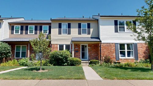 3024 Bolgos Cir, Ann Arbor, MI, 48105-1513 | Card Image