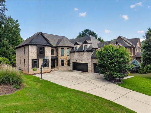 585 Settles Brook Ct, Suwanee, GA, 30024-8814 | Card Image