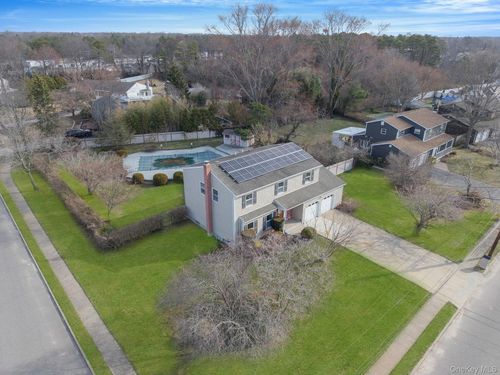 71 Loop Dr, Sayville, NY, 11782-1514 | Card Image