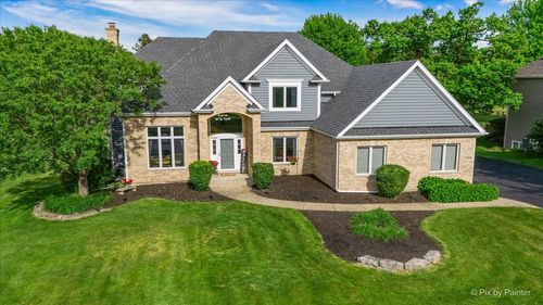 7104 Dove Way, Cary, IL, 60013-6063 | Card Image