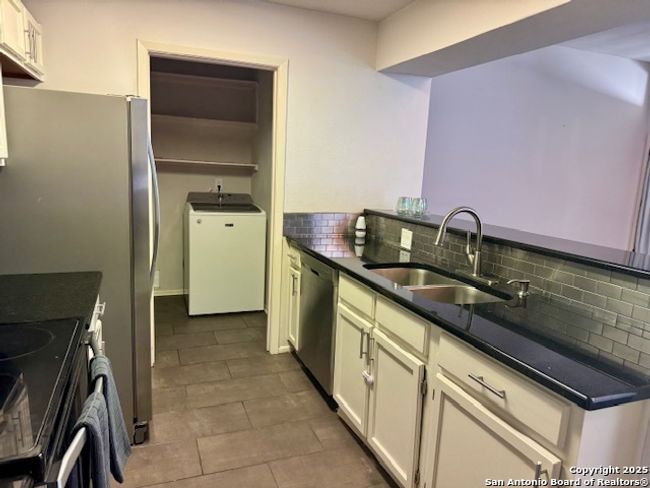 5739 Spring Moon St, House other with 2 bedrooms, 2 bathrooms and null parking in San Antonio TX | Image 10