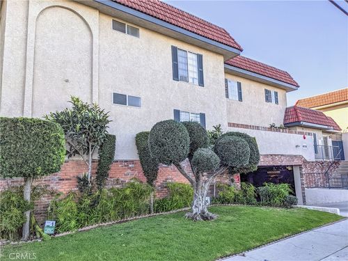 apt-23-13535 Yukon Ave, Hawthorne, CA, 90250-7668 | Card Image