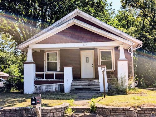 622 Lawrence St, Emporia, KS, 66801-2634 | Card Image