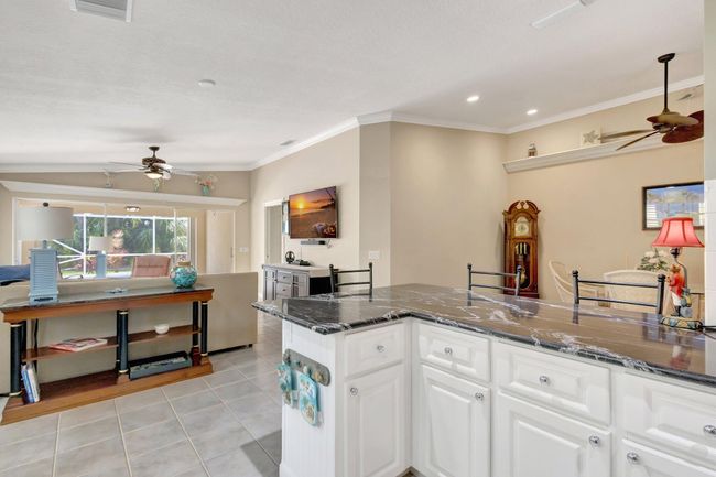3484 Se Cormorant Pl, Condo with 2 bedrooms, 2 bathrooms and null parking in Hobe Sound FL | Image 5