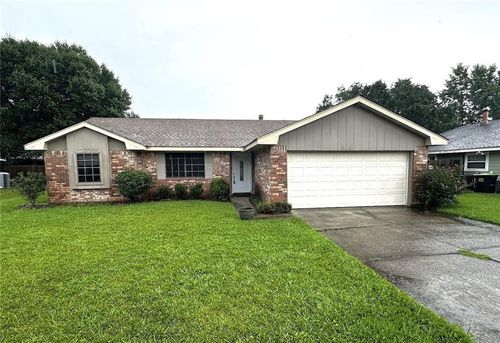 814 Lake Borgne Ct, Slidell, LA, 70461-3804 | Card Image
