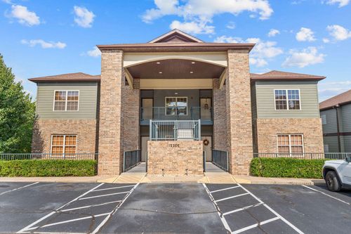 apt-2-1101 Golf Dr, Branson West, MO, 65737-7623 | Card Image