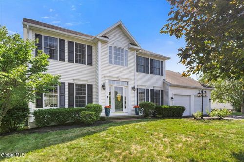 121 Halfmoon Dr, Altamont, NY, 12009-2500 | Card Image