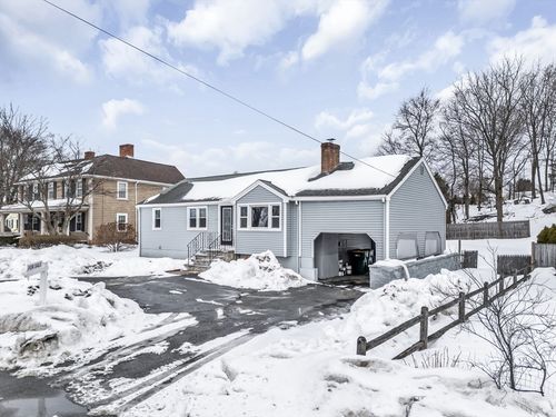 212 Cambridge Rd, Woburn, MA, 01801-4706 | Card Image