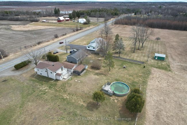 404 County Rd 29, House other with 3 bedrooms, 2 bathrooms and 10 parking in Toledo ON | Image 31