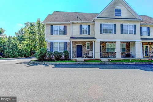 unit-1-230 State St, East Greenville, PA, 18041-1727 | Card Image