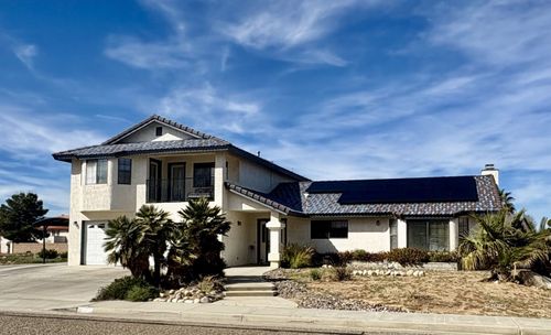 400 W Shenandoah Ave, Ridgecrest, CA, 93555-7677 | Card Image